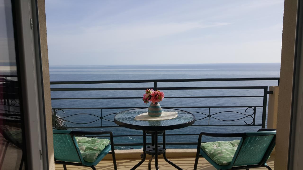 Lighthouse Apartman *